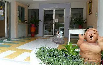 호텔 Thanapa Mansion Don Muang Airport